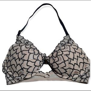 Victoria’s Secret Very Sexy Halter Push-Up Bra 34B